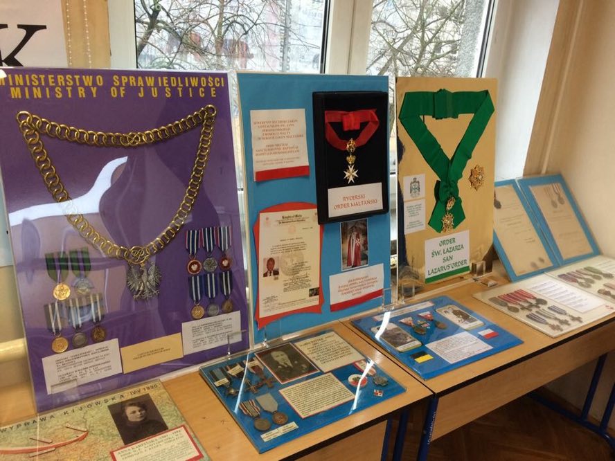 12226267 860562500725554 244670677 n